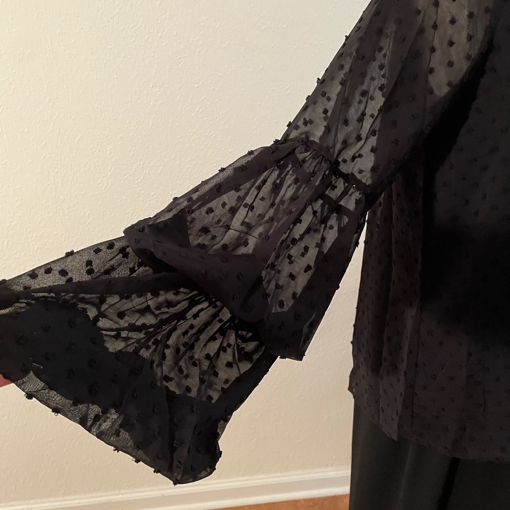 New Heimish boutique brand top - Picture 3 of 5